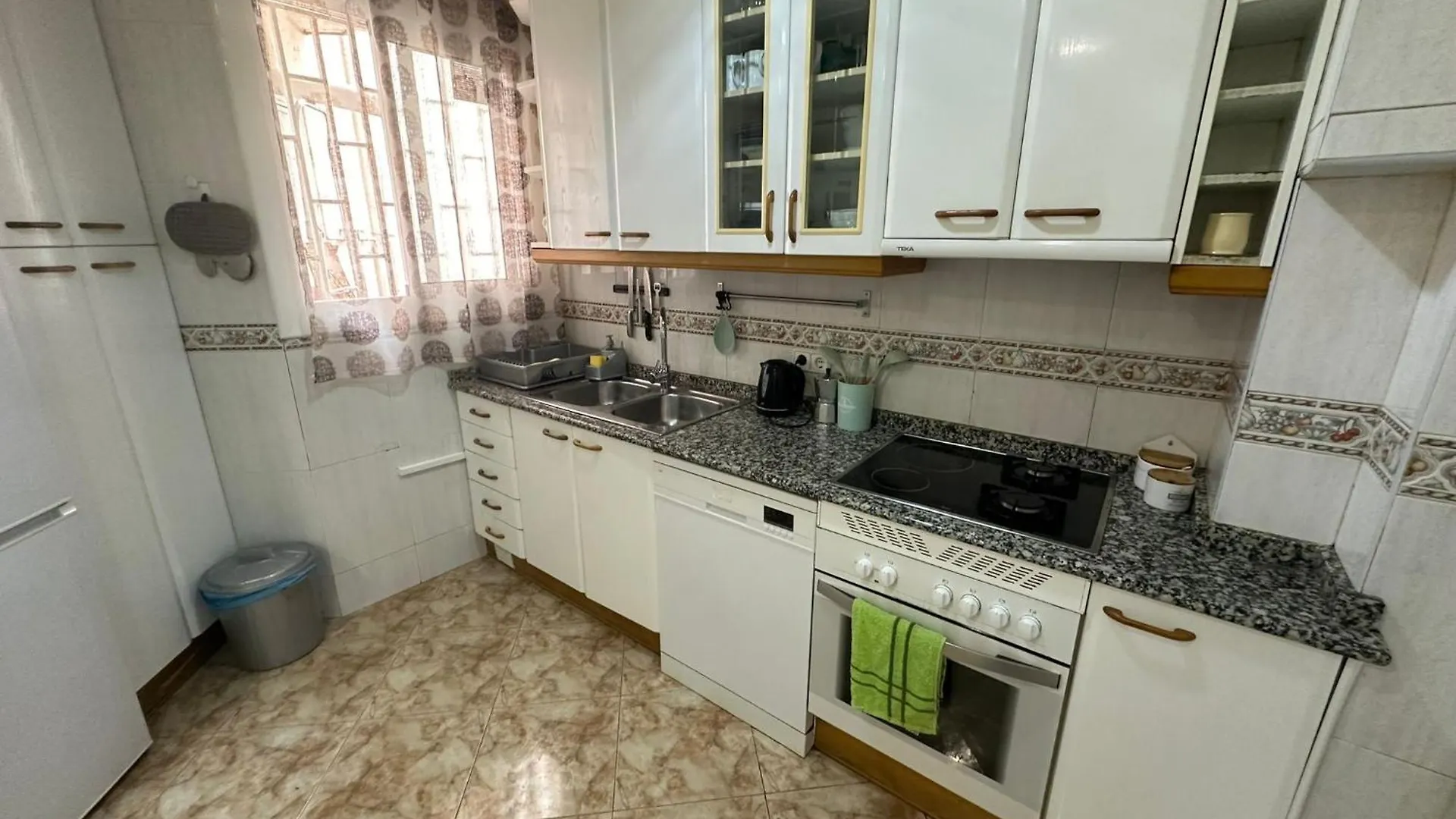 Rooms Varata Βαρκελώνη Bed and Breakfast