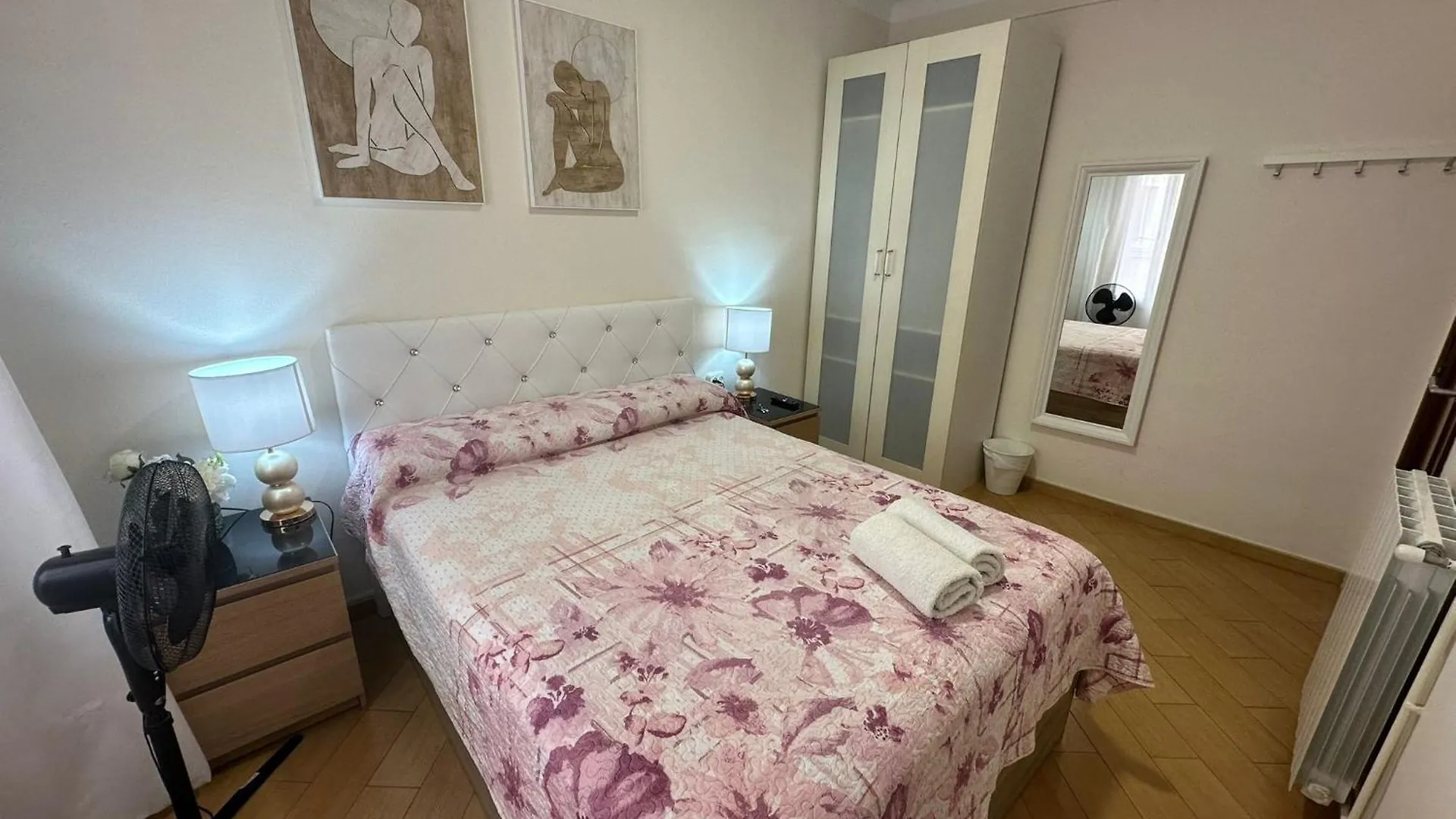 Rooms Varata Barcelona 0*,  Spain