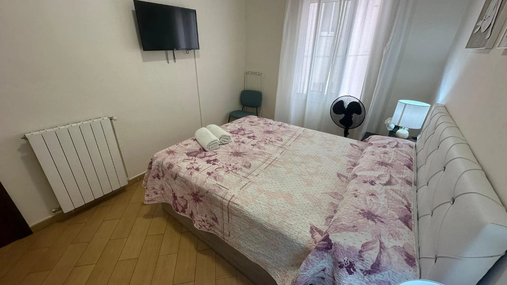 Rooms Varata Barcelona 0*,  Spain